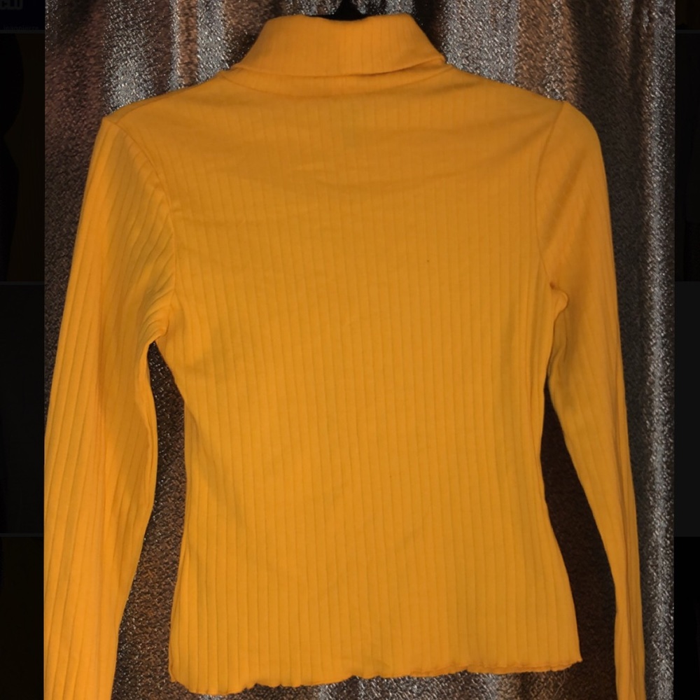 Target long sleeve with turtle neck